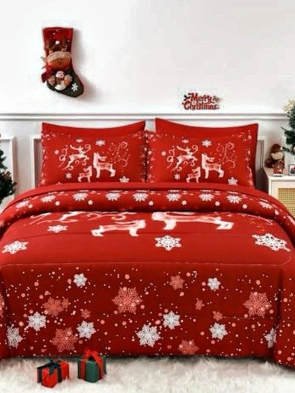Christmas Reindeer Snowflake Comforter Set